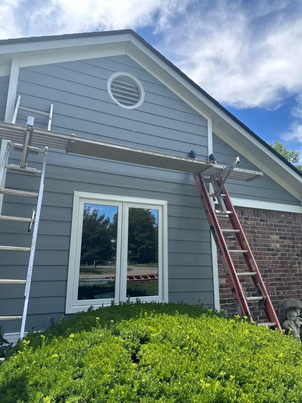 Manufacturer-certified roof installation in Rocky Ripple